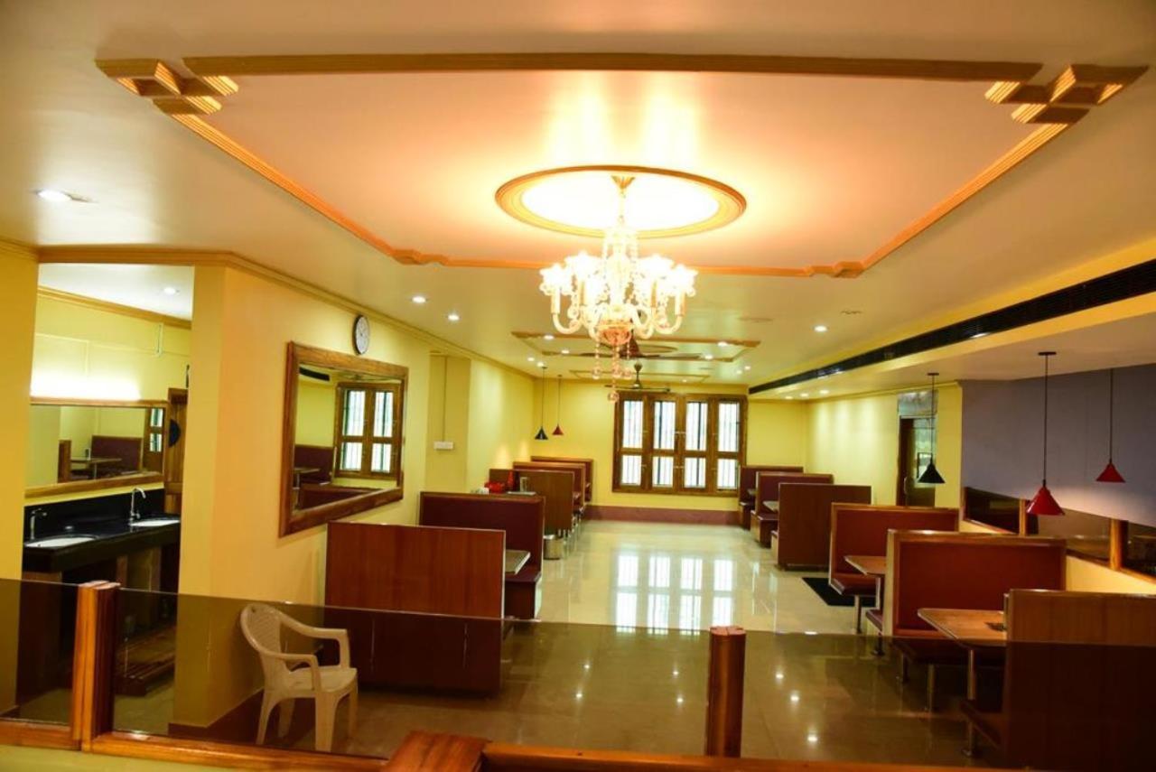 Hotel Chembiyan Pudukkottai Exterior foto